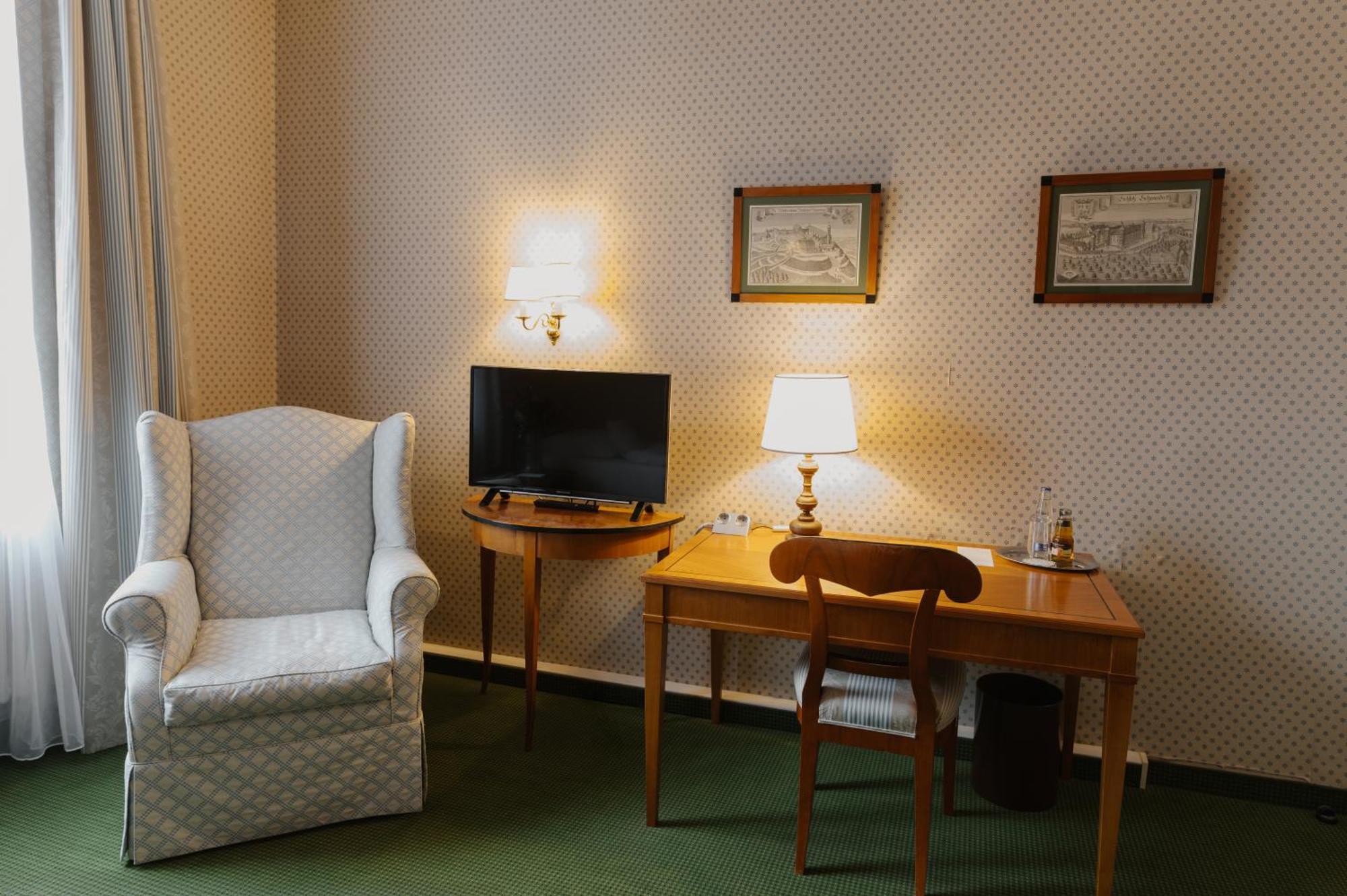 פירסטנפלדברוק Romantik Hotel Zur Post מראה חיצוני תמונה