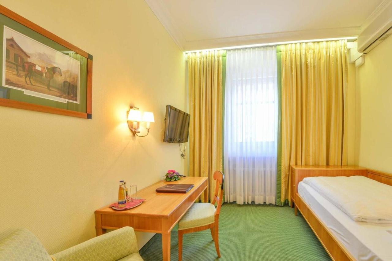 פירסטנפלדברוק Romantik Hotel Zur Post מראה חיצוני תמונה