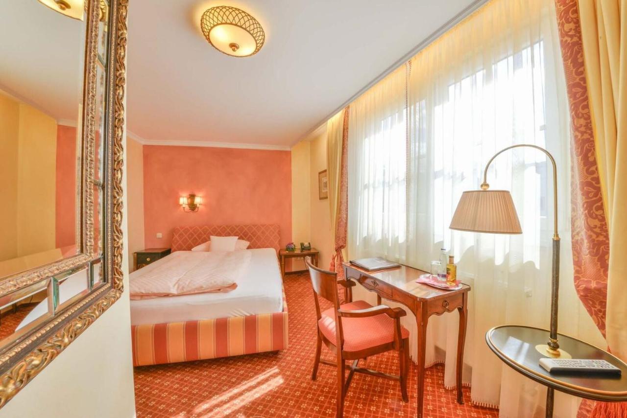 פירסטנפלדברוק Romantik Hotel Zur Post מראה חיצוני תמונה