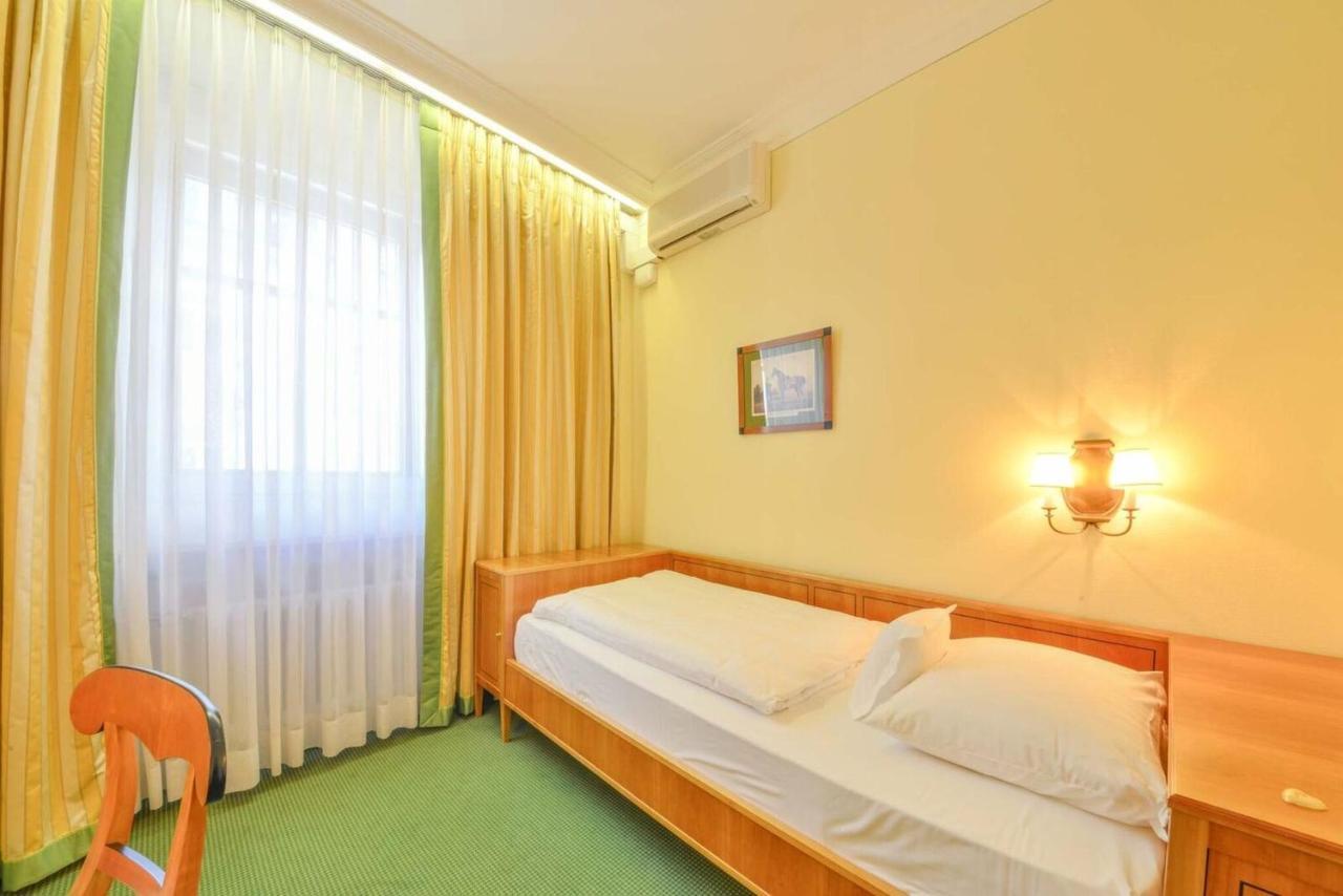 פירסטנפלדברוק Romantik Hotel Zur Post מראה חיצוני תמונה