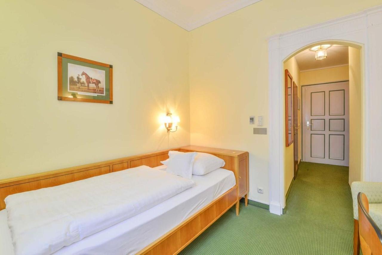 פירסטנפלדברוק Romantik Hotel Zur Post מראה חיצוני תמונה