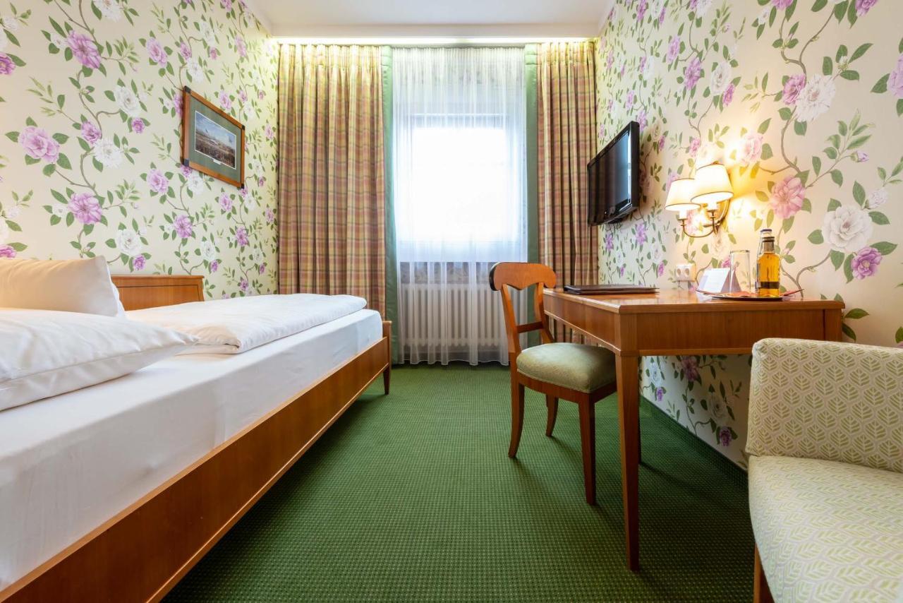 פירסטנפלדברוק Romantik Hotel Zur Post מראה חיצוני תמונה