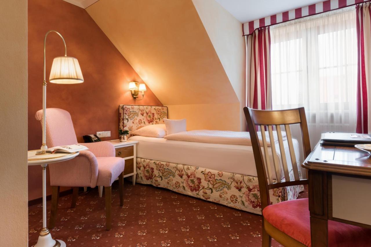 פירסטנפלדברוק Romantik Hotel Zur Post מראה חיצוני תמונה